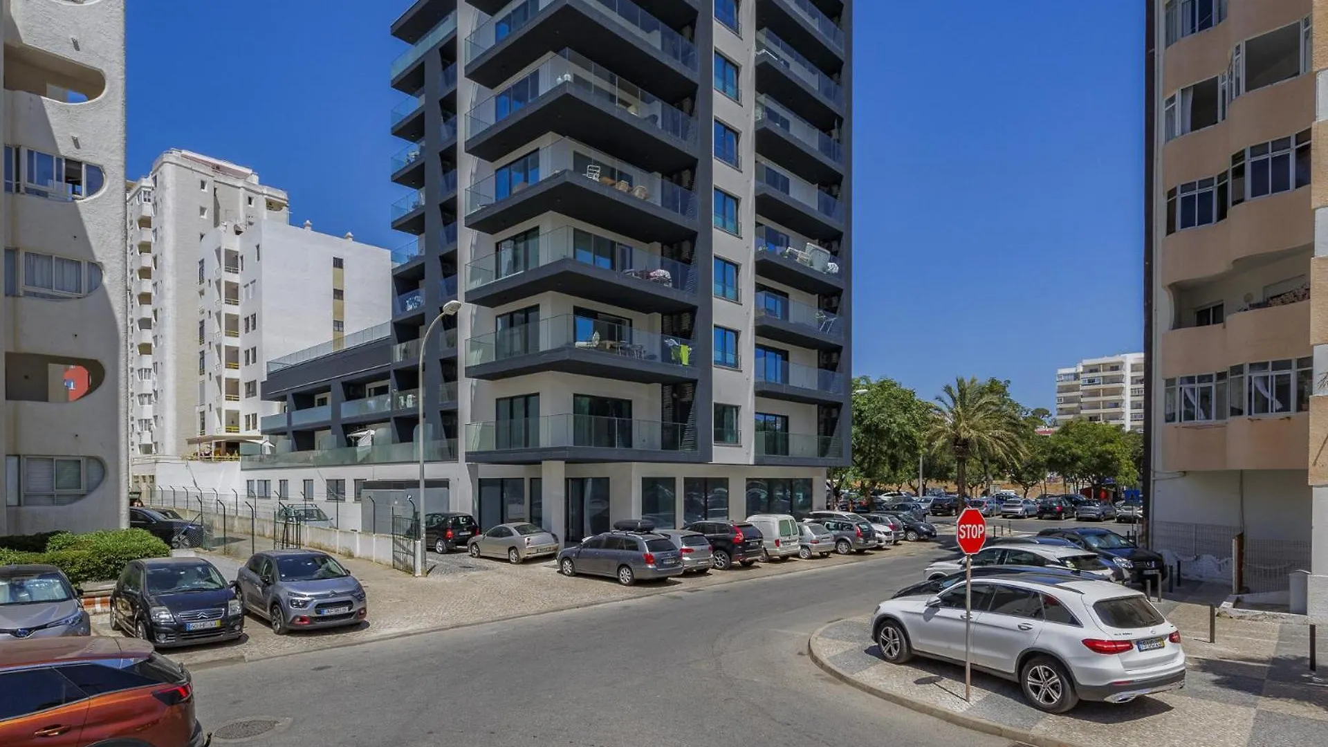 Terracos De Quarteira II White By Real Properties