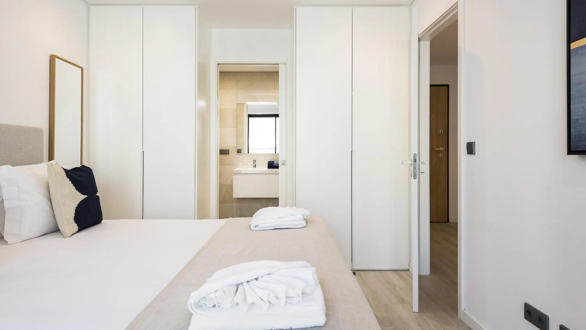 Apartment Terracos De Quarteira II White By Real Properties